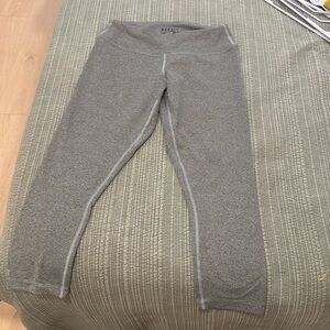 Nobull gray crop leggings. Mid rise. Size medium.